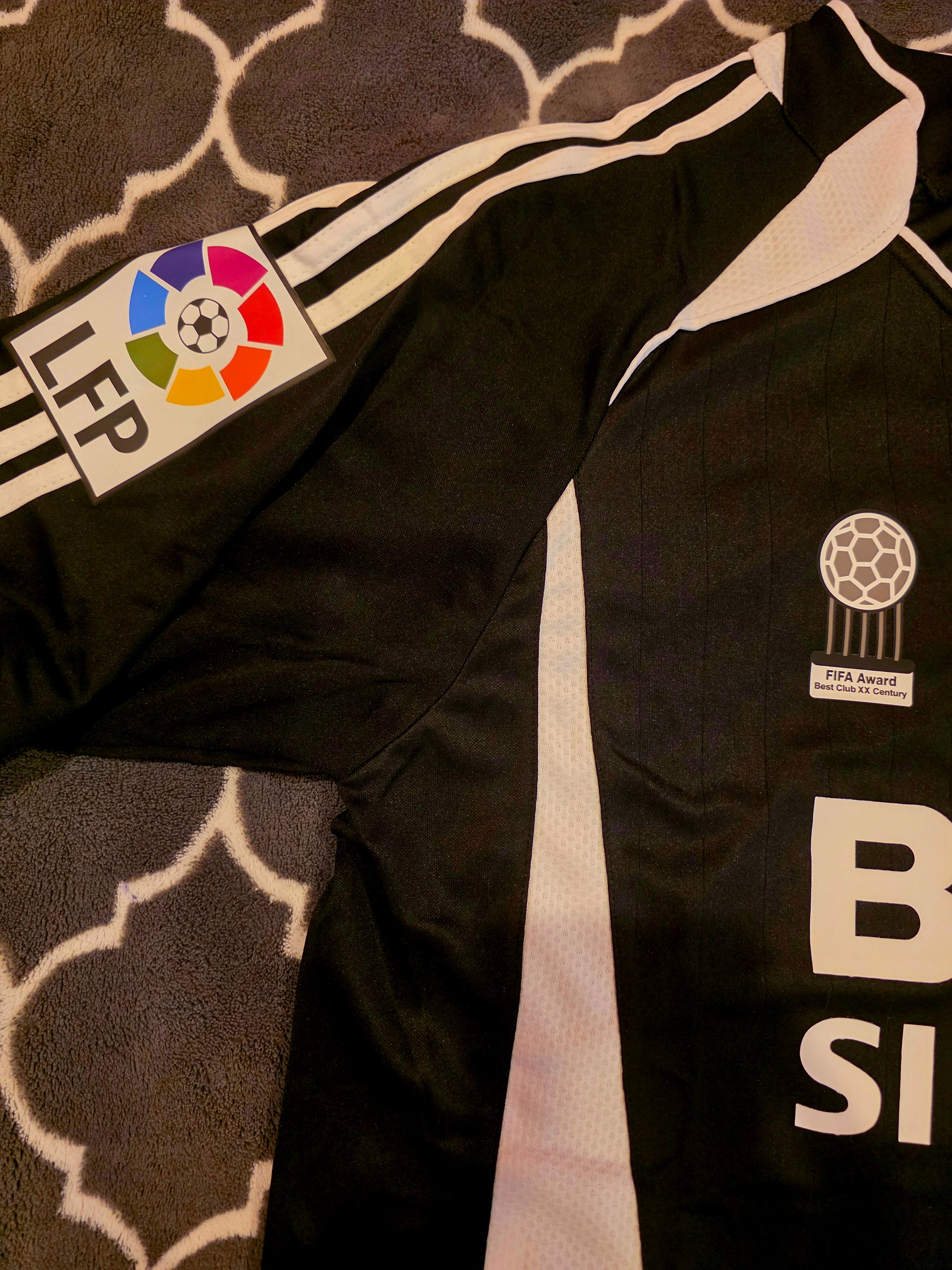 Cristiano Ronaldo 2006-2007 Real Madrid Adidas Away Black Short Sleeve La Liga